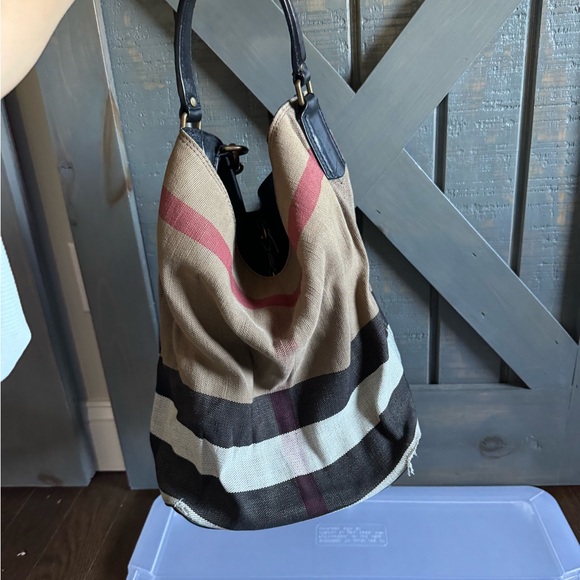 Burberry Shoulder Bag (with clutch insert) - Picture 3 of 9